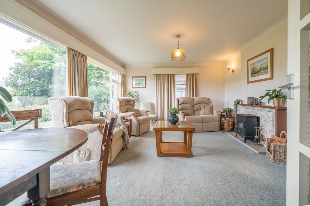 Property photo 2 of 47