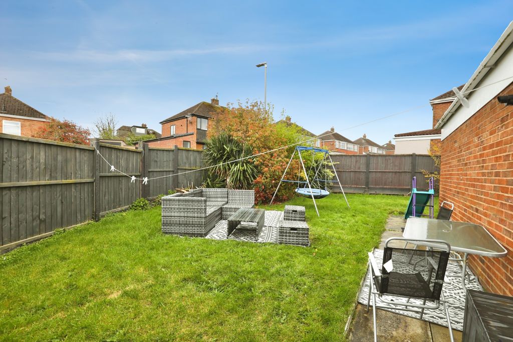 Property photo 2 of 15