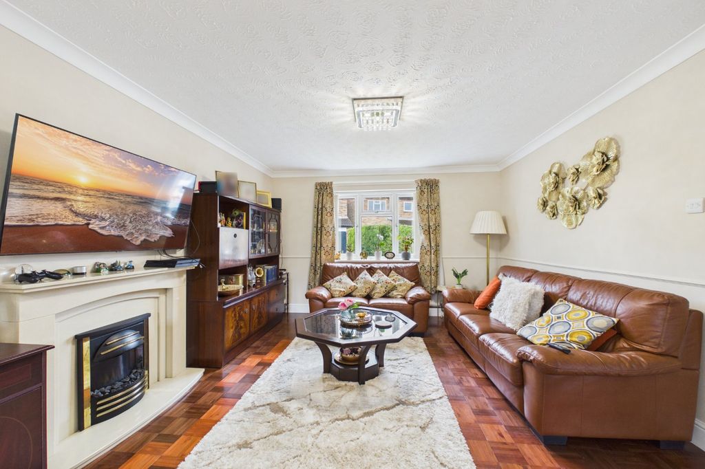 Property photo 2 of 11 Picture No. 03