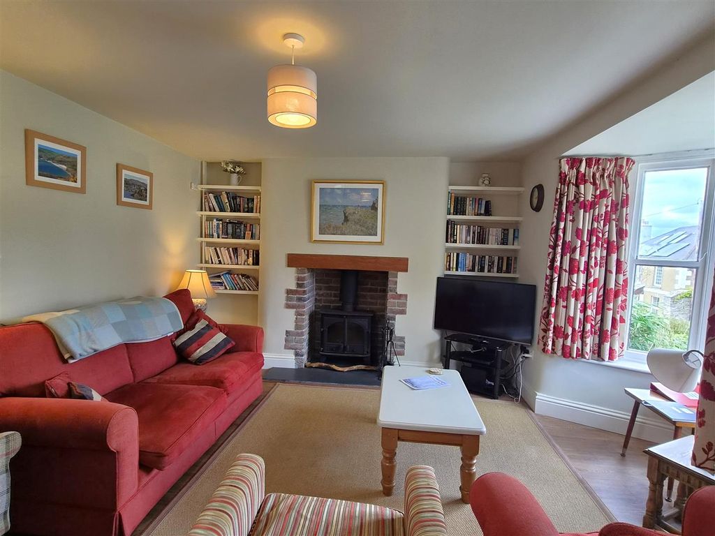 Property photo 2 of 18 Sitting Room (2).Jpg