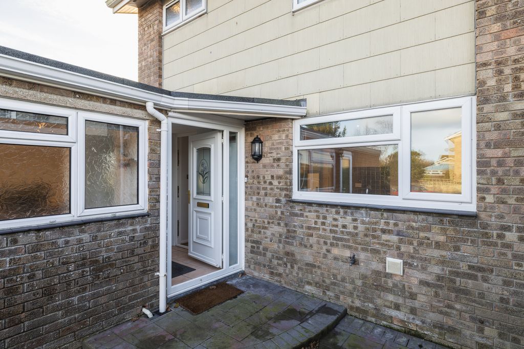 Property photo 3 of 20