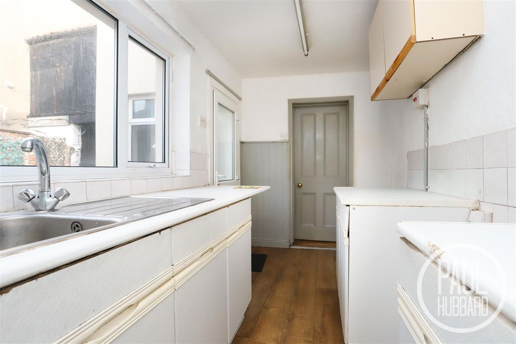 Property photo 2 of 12 Img_2569.Jpg