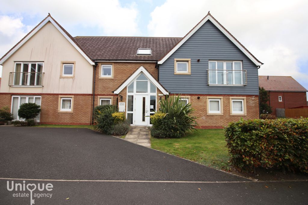 Additional image 17 of 2 bed flat for saleWindward Avenue, Fleetwood FY7