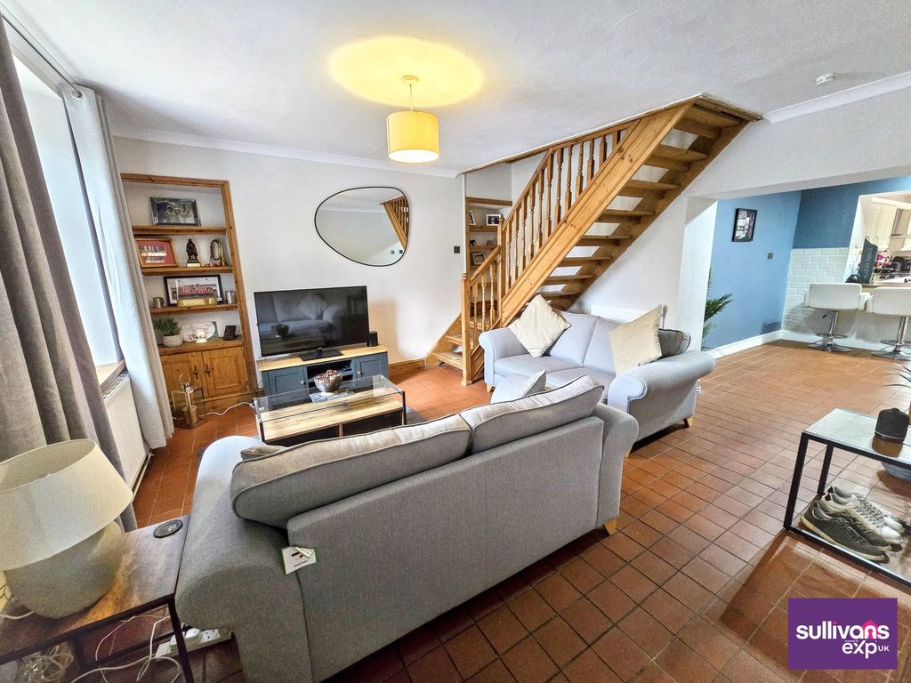 Property photo 3 of 20