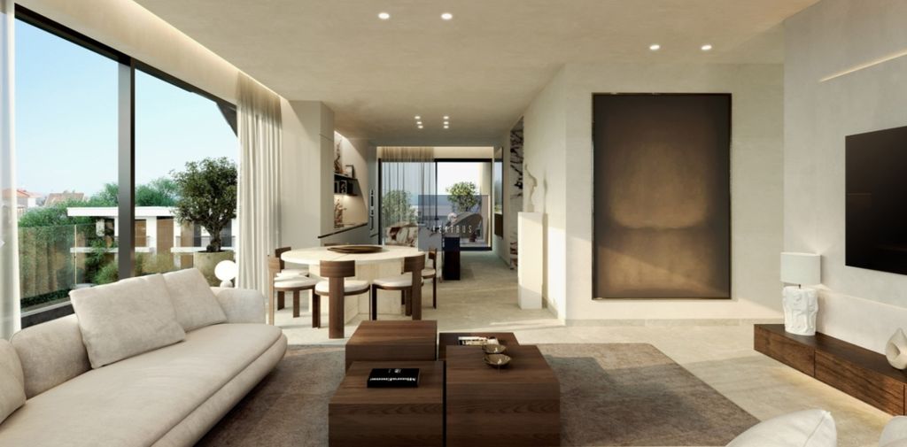 Property photo 2 of 3