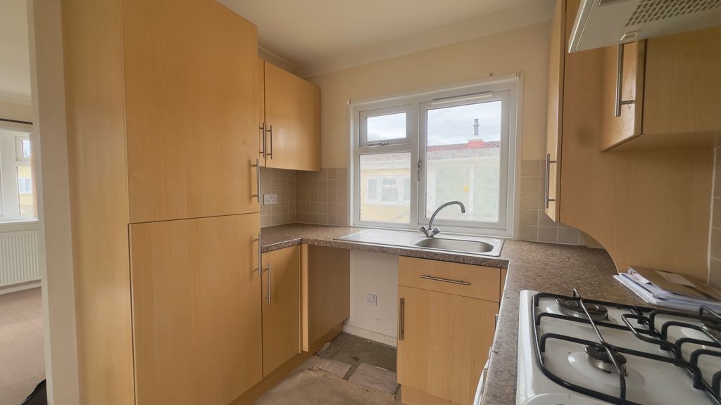 Property photo 3 of 18 Img_0134