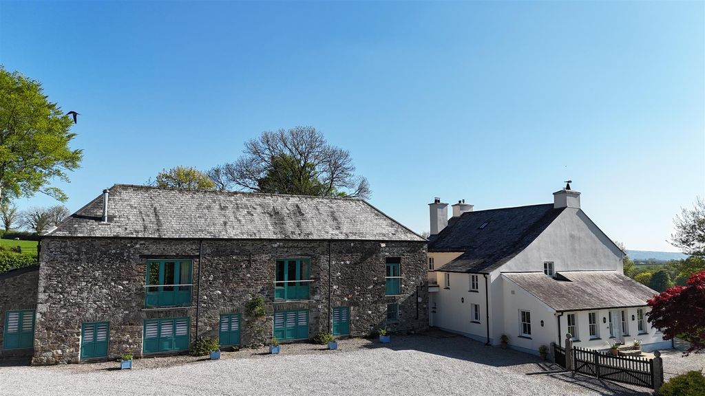 Property photo 3 of 53 Pittescombe House &amp; Granary