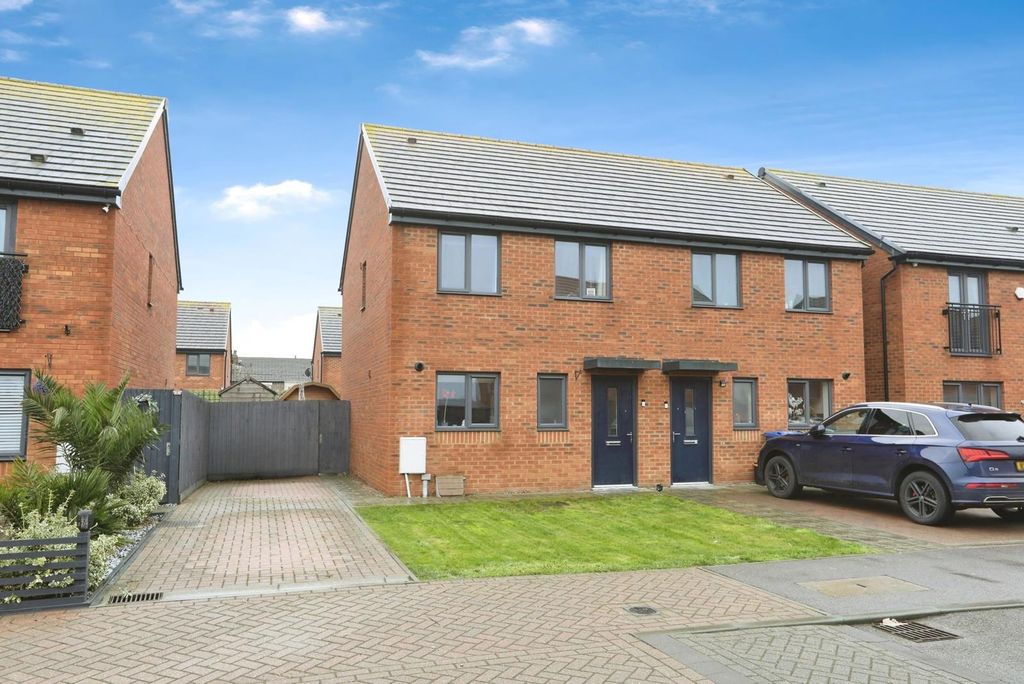 Property photo 1 of 19 Pbox-Img.Jpg