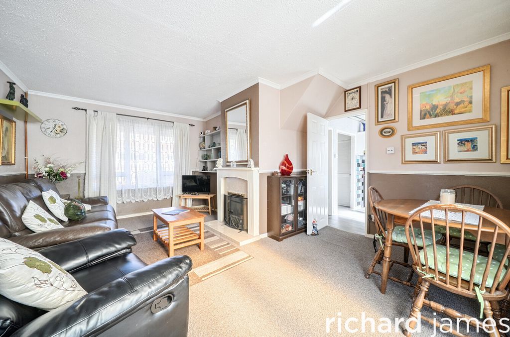 Property photo 2 of 12 38A68544066F492Bace51c78B1341Bf9