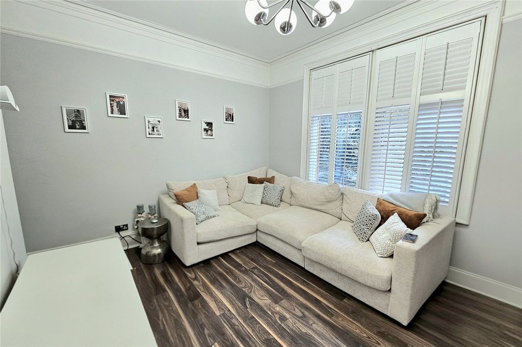 Property photo 2 of 10 Picture No. 13