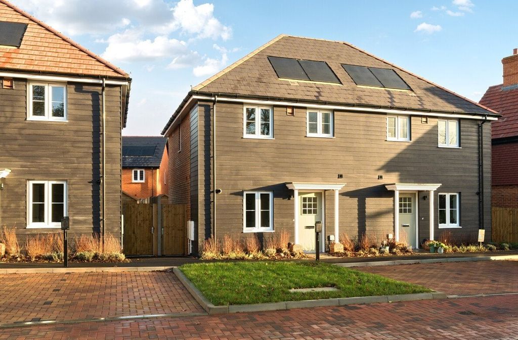 Property photo 1 of 10 Picture No. 27