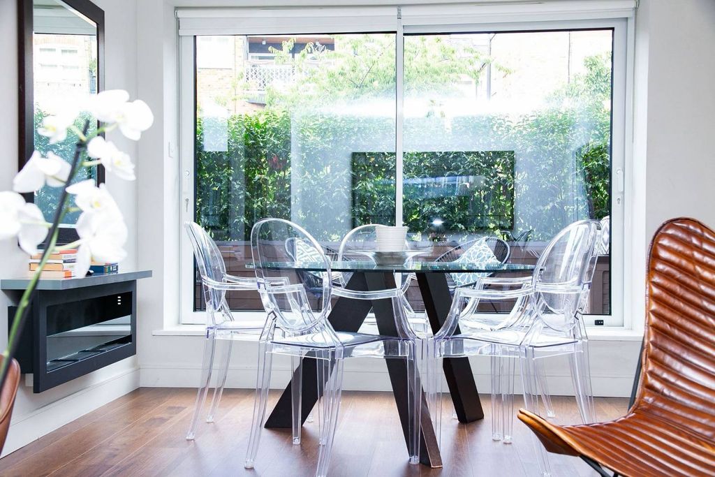 Property photo 3 of 23