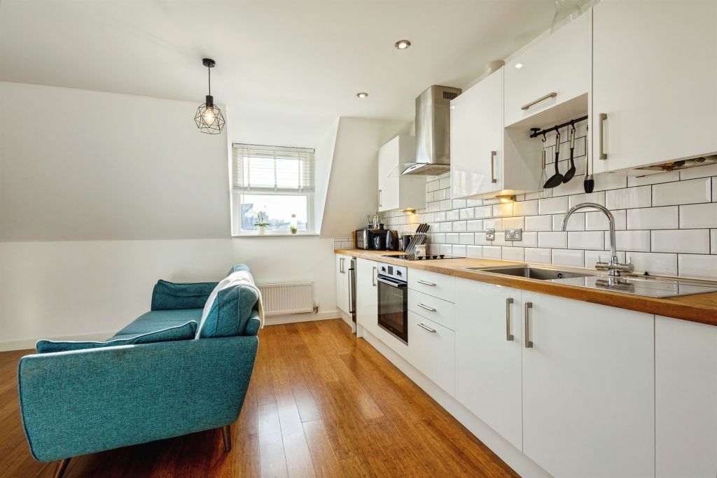 Property photo 3 of 30