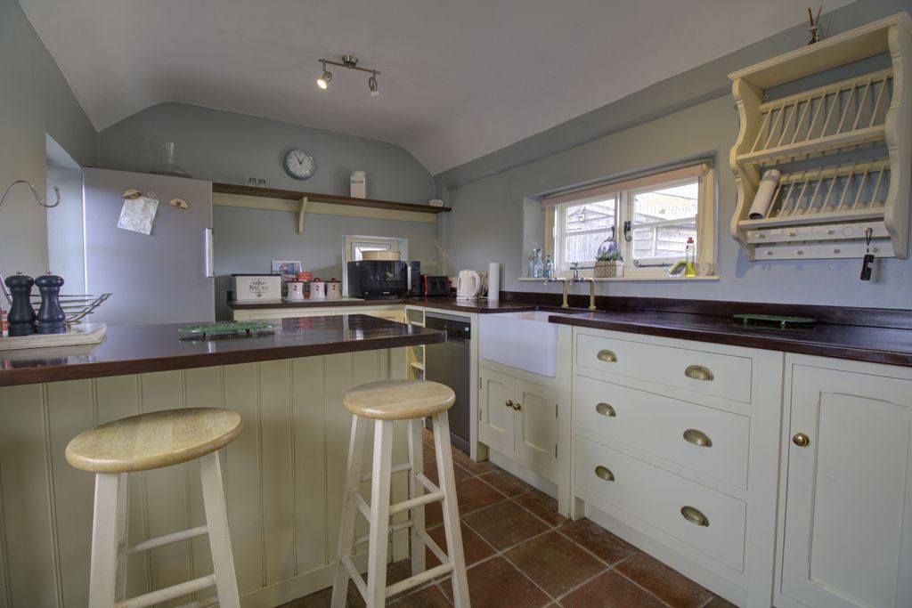 Property photo 3 of 19 A5