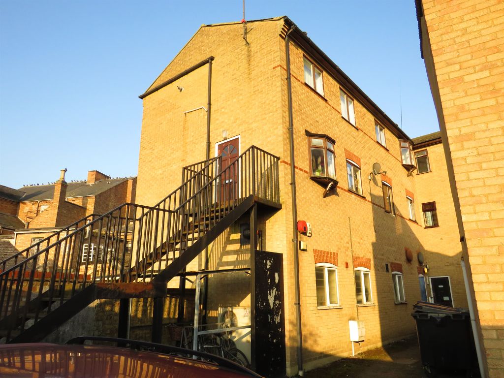 Property photo 2 of 4