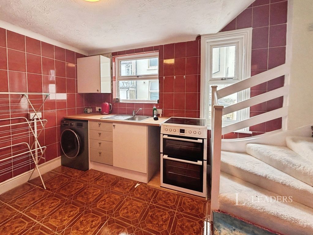 Property photo 3 of 4 Pbox-Img.Jpg