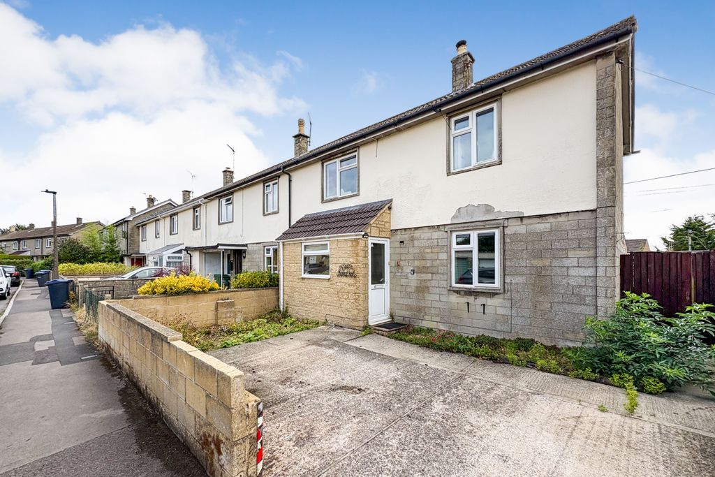 Property photo 1 of 13 12 Oliver Avenue, Corsham, Wiltshire, Sn13 0Aj
