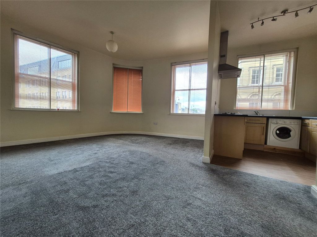 Property photo 2 of 7 Picture No. 04