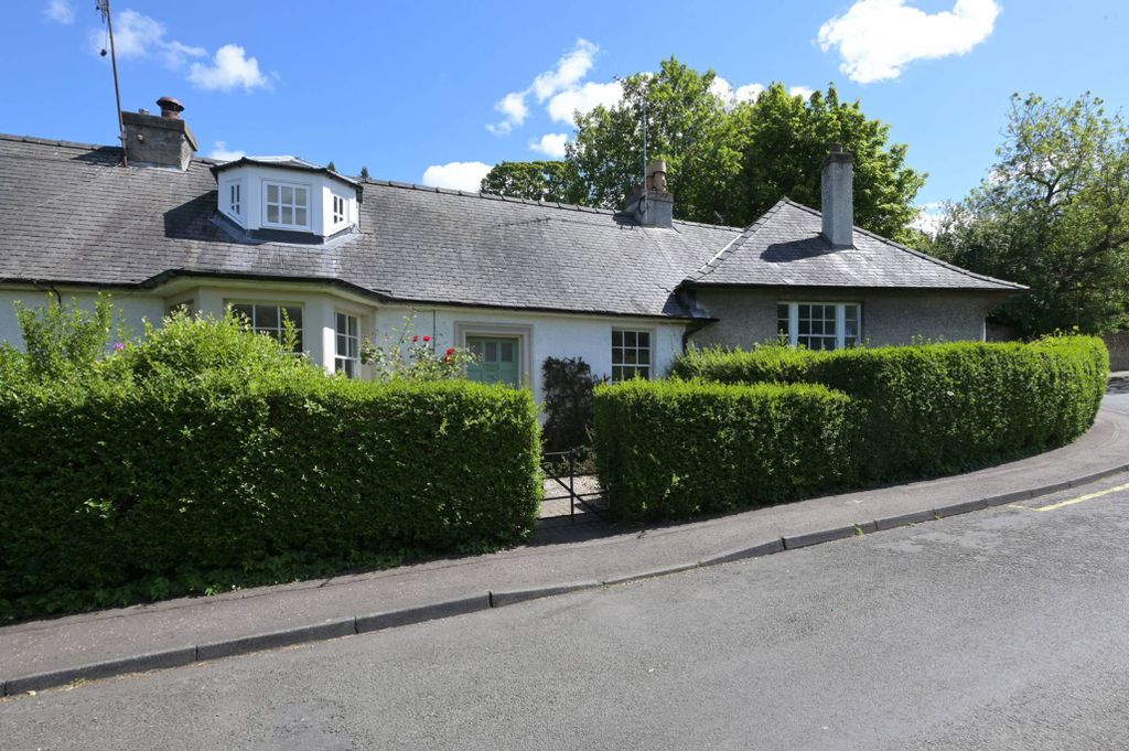Property photo 1 of 27