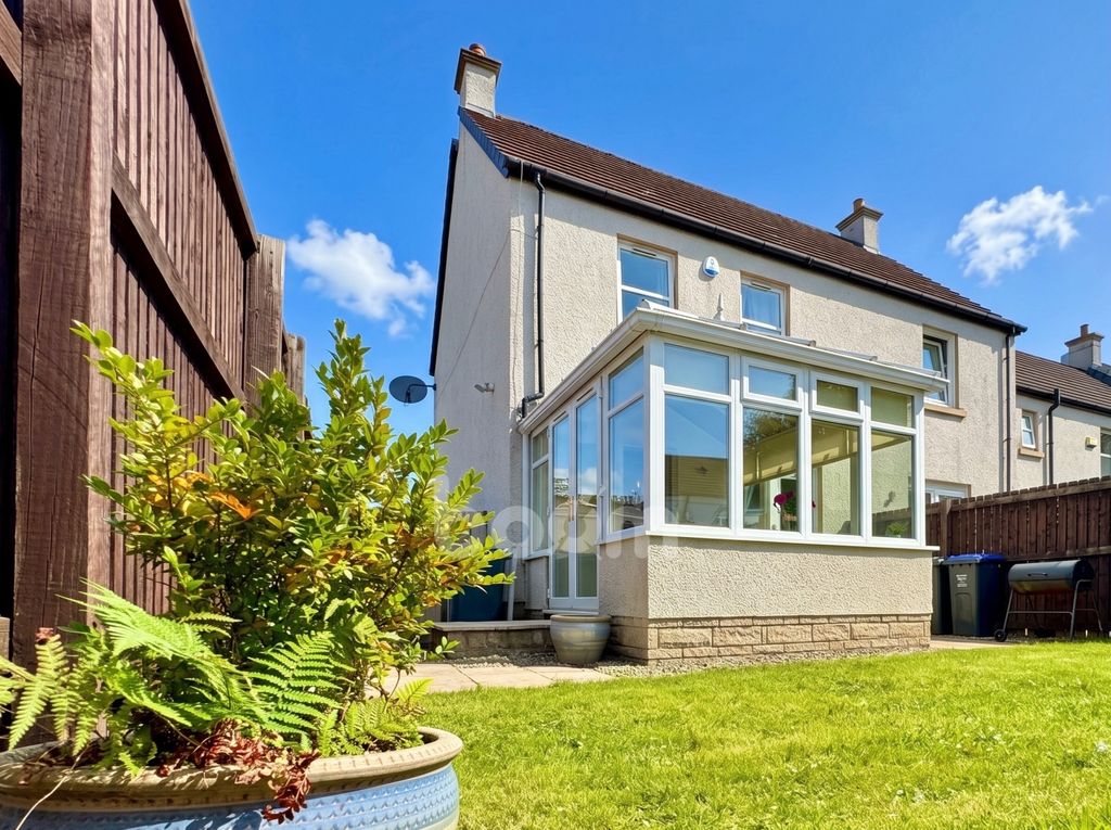 Property photo 2 of 24 Kirklands, Renfrew Garden Shot