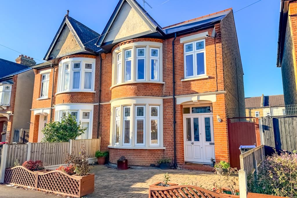 Property photo 1 of 21 Front