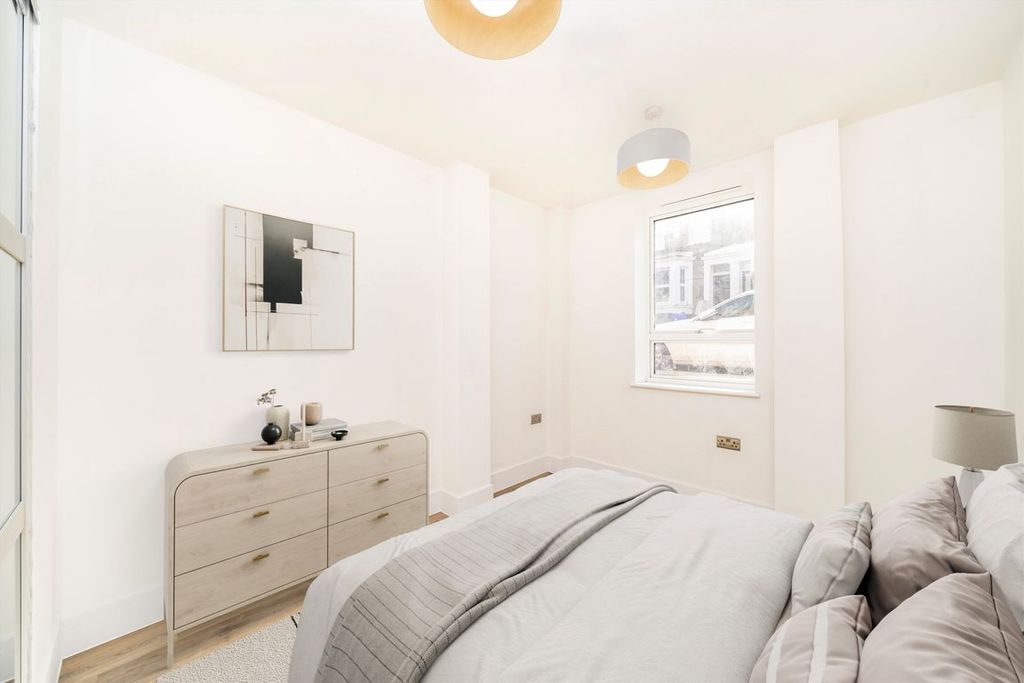 Property photo 3 of 5