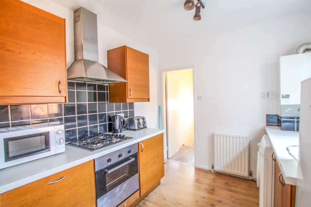 Property photo 2 of 8