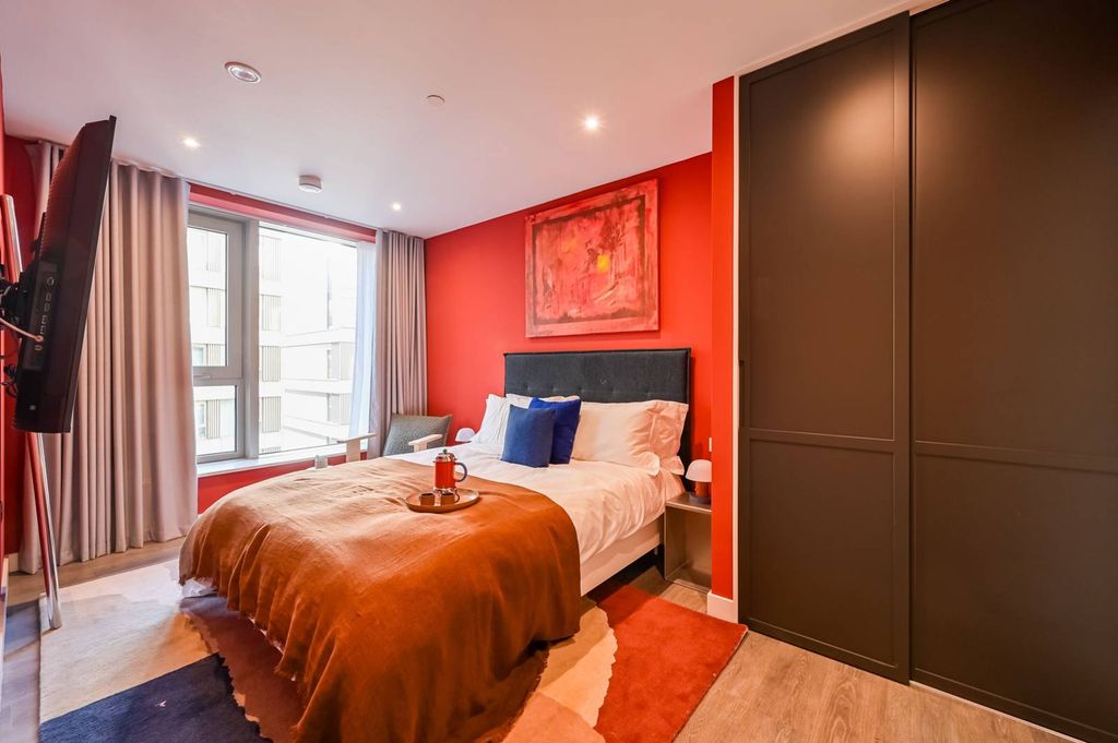 Property photo 3 of 28