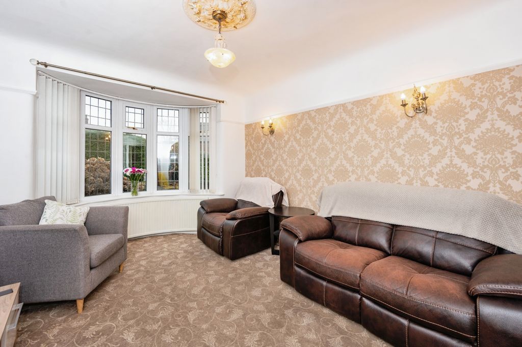 Property photo 3 of 26