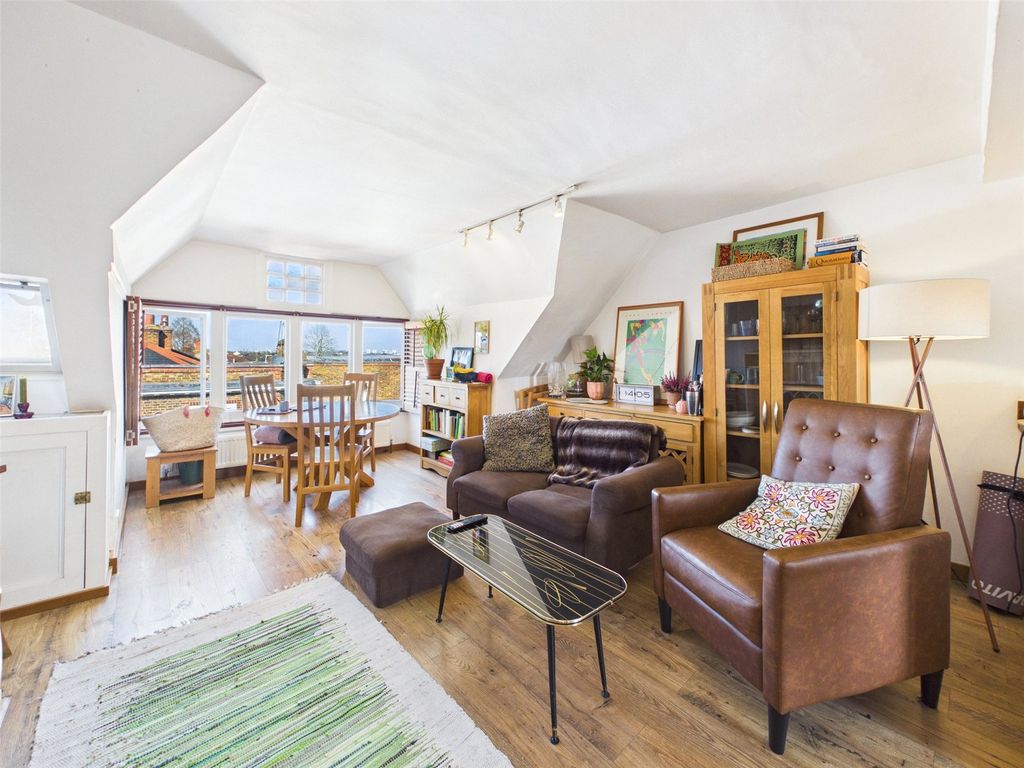 Property photo 2 of 8 Picture No. 09