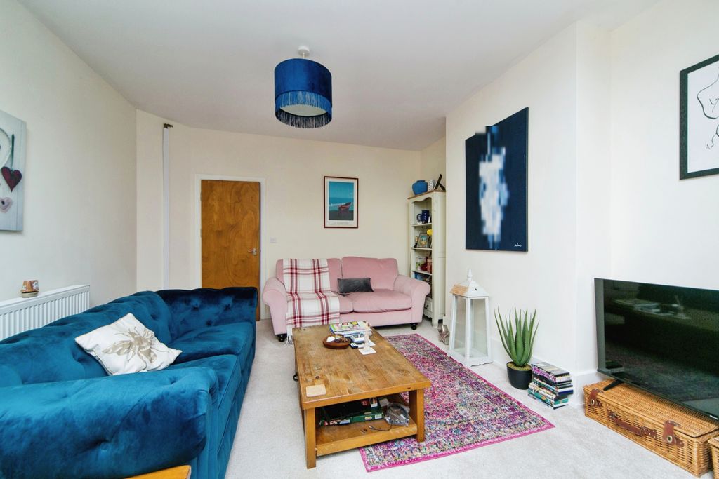 Property photo 2 of 17 Photography