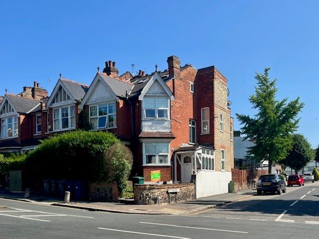 Property photo 1 of 6