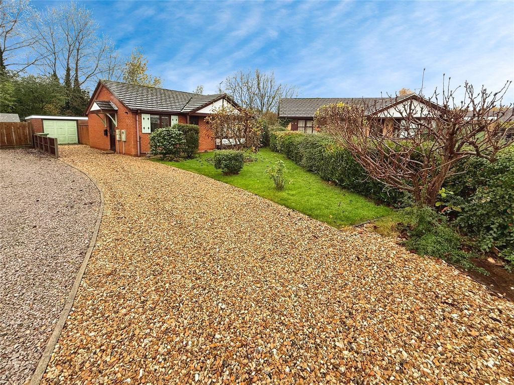 Property photo 1 of 18 Outside