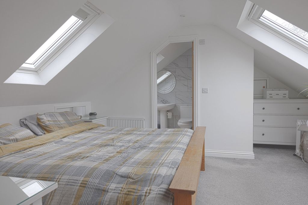 Additional image 13 of 5 bed detached house for saleAscot Drive, Dudley DY1