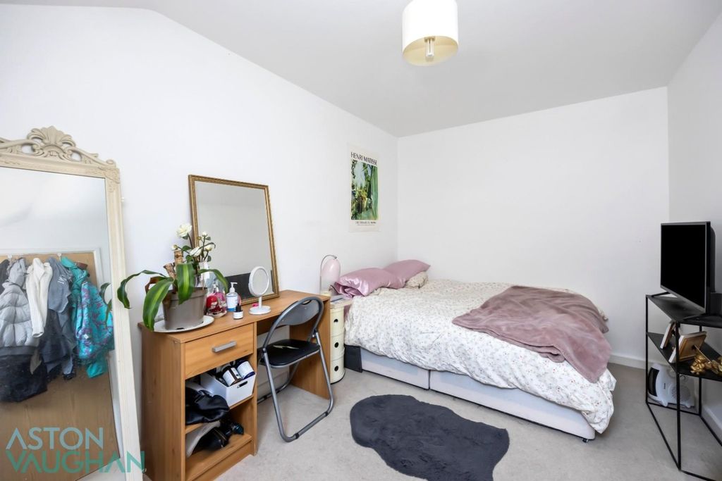 Property photo 3 of 10 4630792