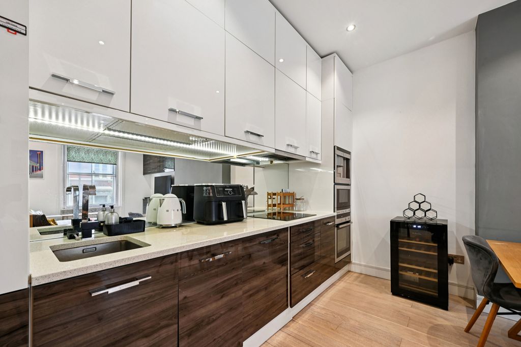 Property photo 2 of 13 Kitchen