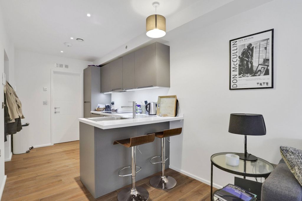 Property photo 3 of 8 Picture No. 34