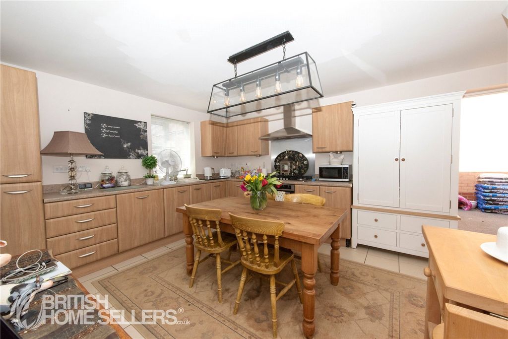 Property photo 2 of 31 Picture No. 02