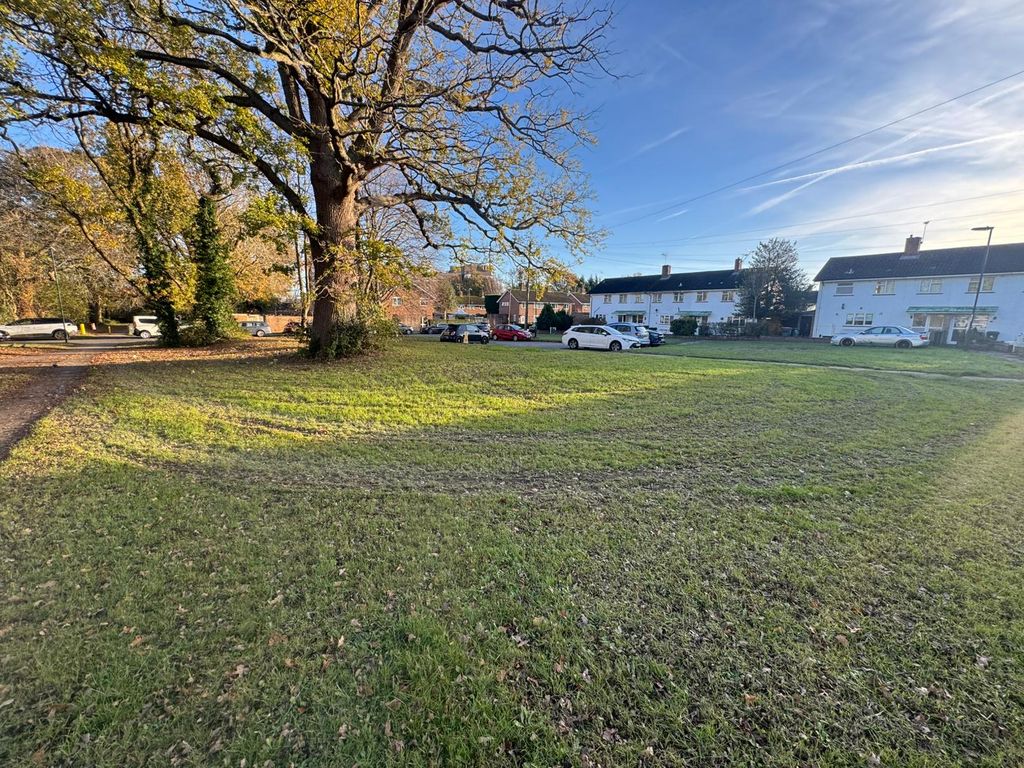 Property photo 3 of 4