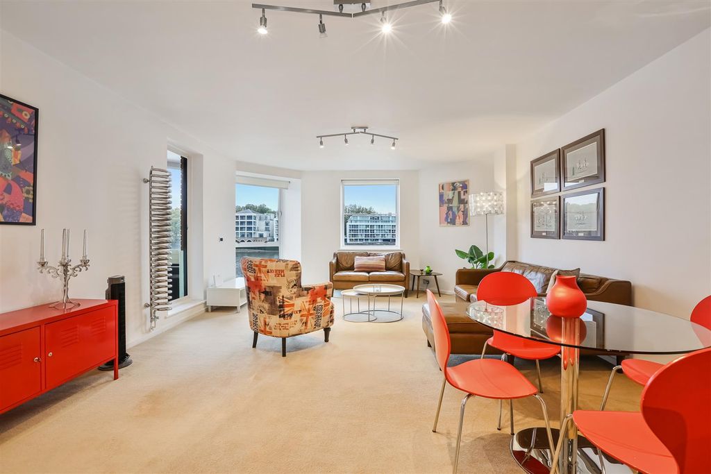 Property photo 1 of 12 Ach_2500.Jpg