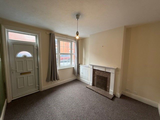 Property photo 2 of 10 Lounge
