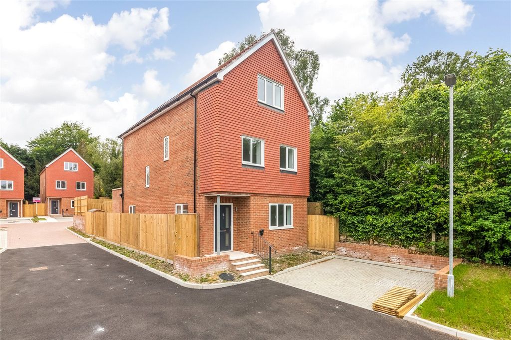 Property photo 1 of 14 Picture No. 35