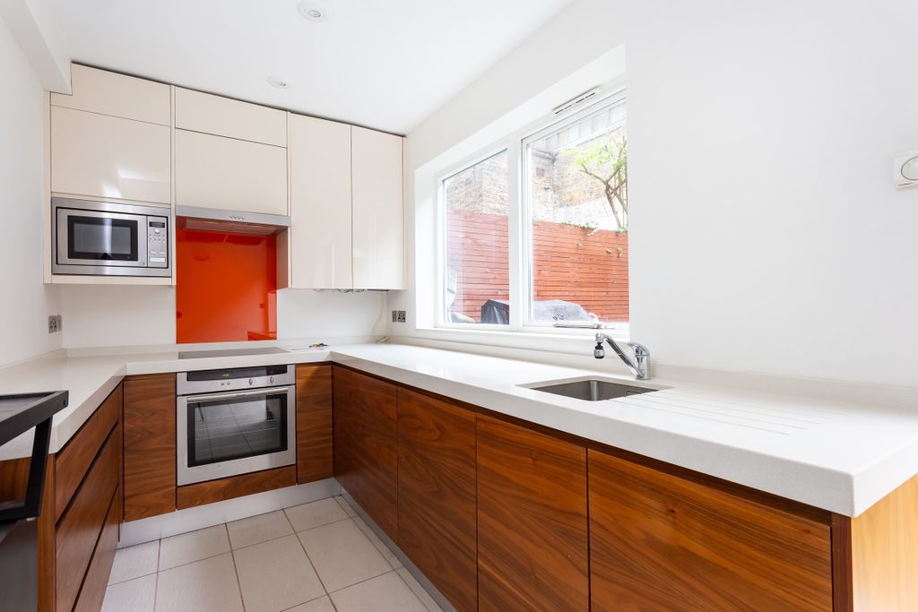 Property photo 2 of 13 2