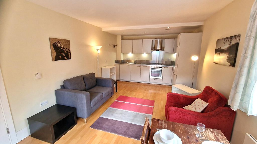 Property photo 3 of 32 Living Room