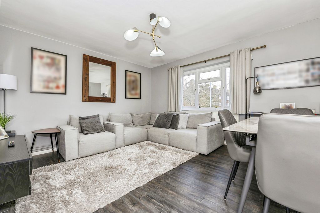 Property photo 2 of 13 Pbox-Img.Jpg