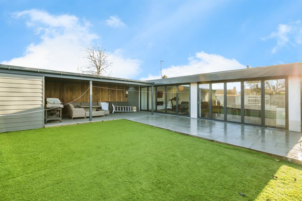 Property photo 2 of 15