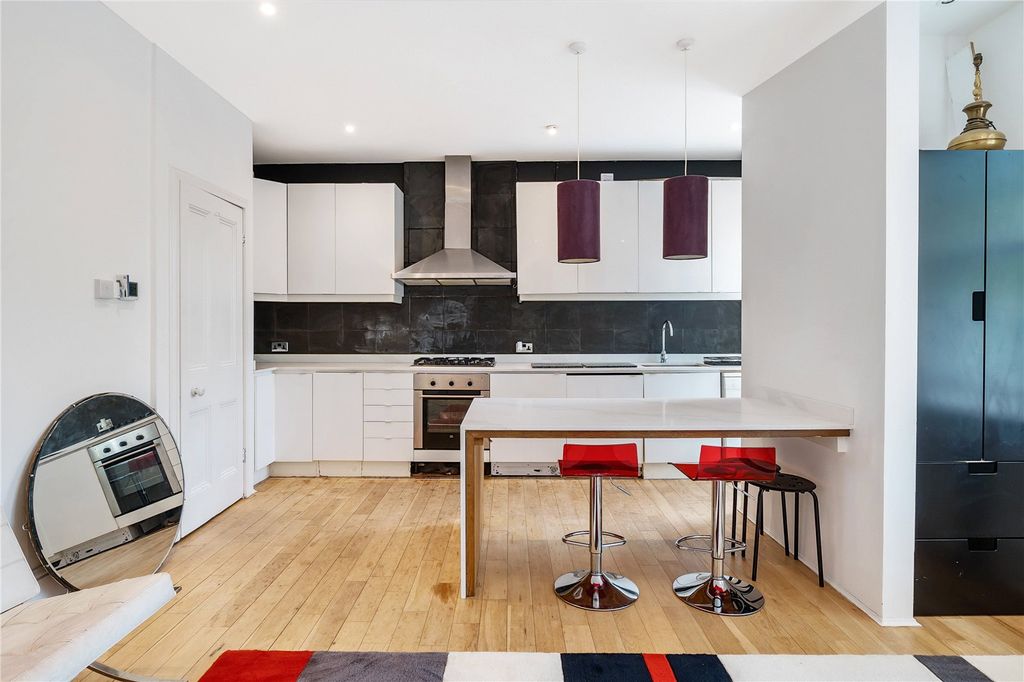 Property photo 2 of 13 Picture No. 25