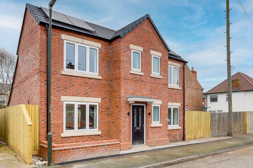 Property photo 1 of 26