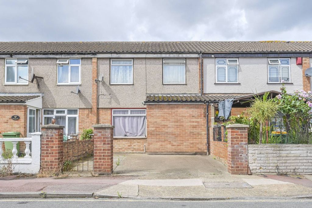 Property photo 2 of 12