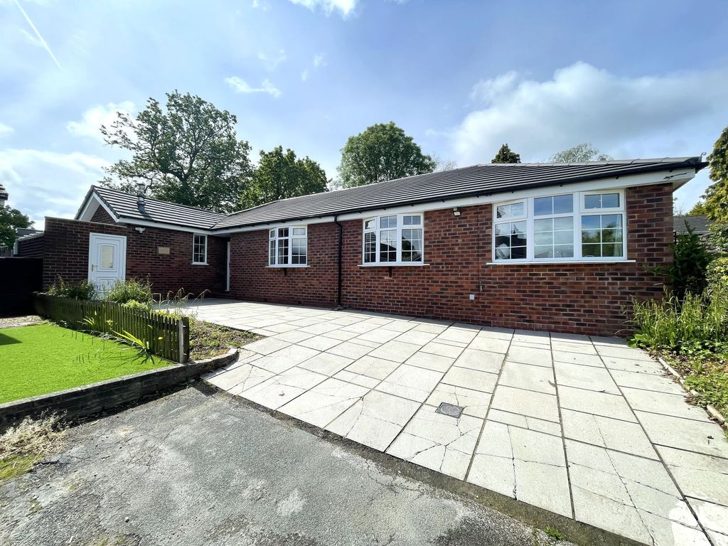 Property photo 1 of 28